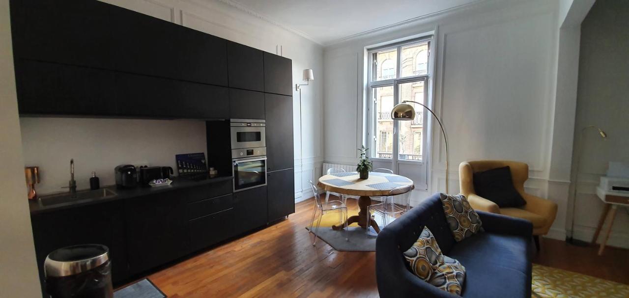 L'Ecu : Un Haussmannien Accueillant! Apartman Reims Kültér fotó