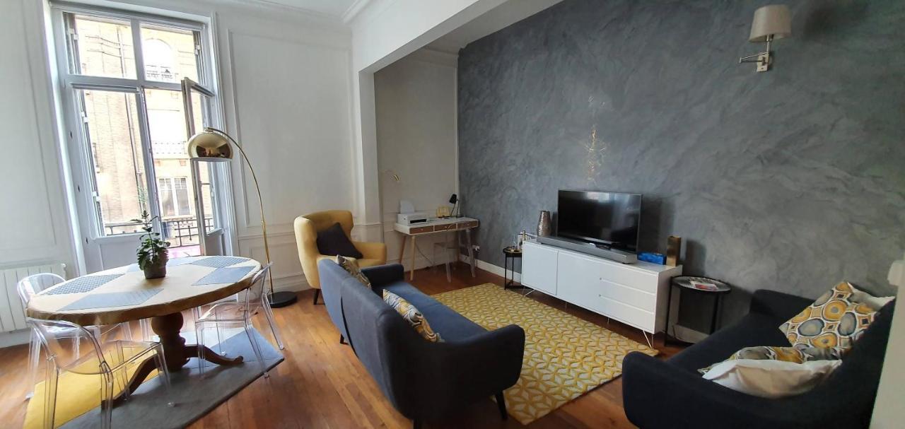 L'Ecu : Un Haussmannien Accueillant! Apartman Reims Kültér fotó